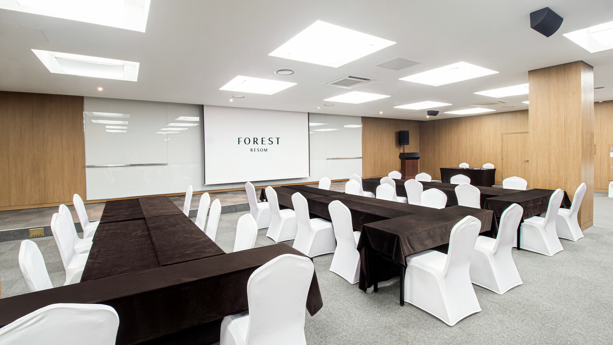 �����̽�B